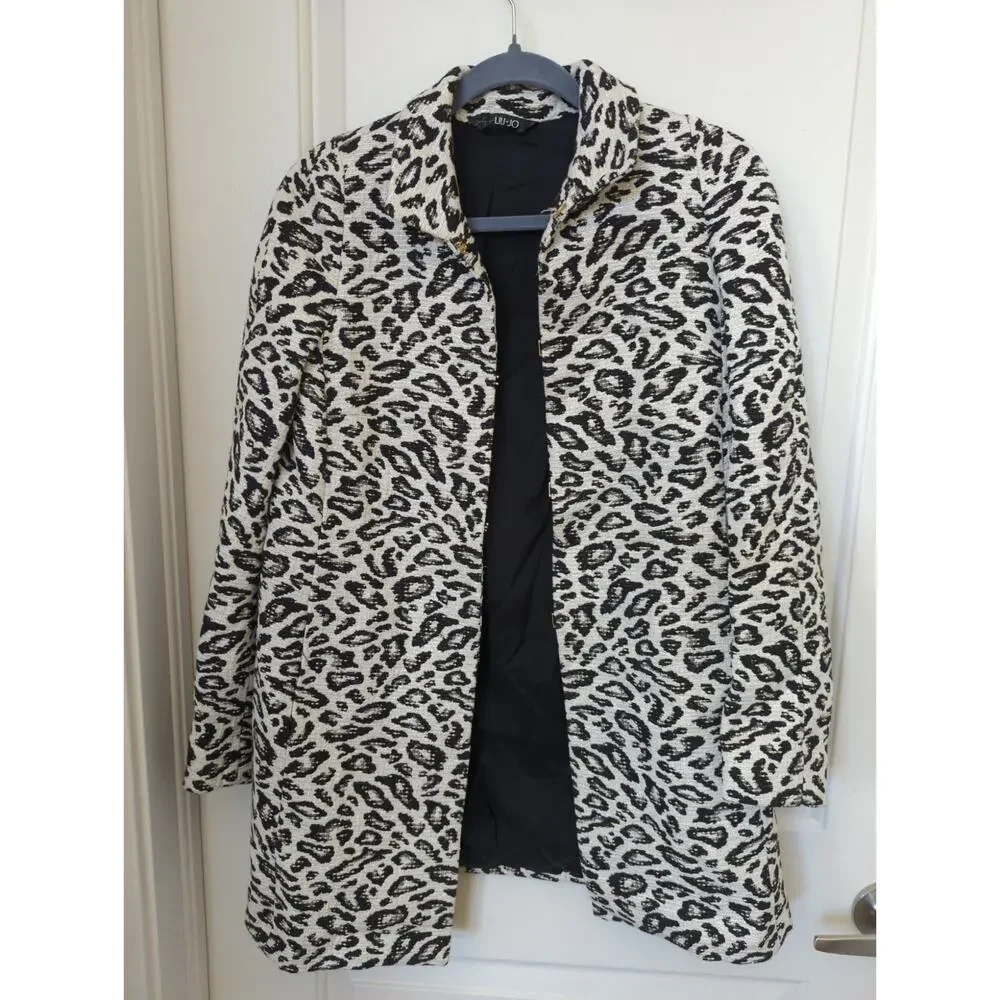 Liu Jo Milano Woman Animal Print Coat size 40